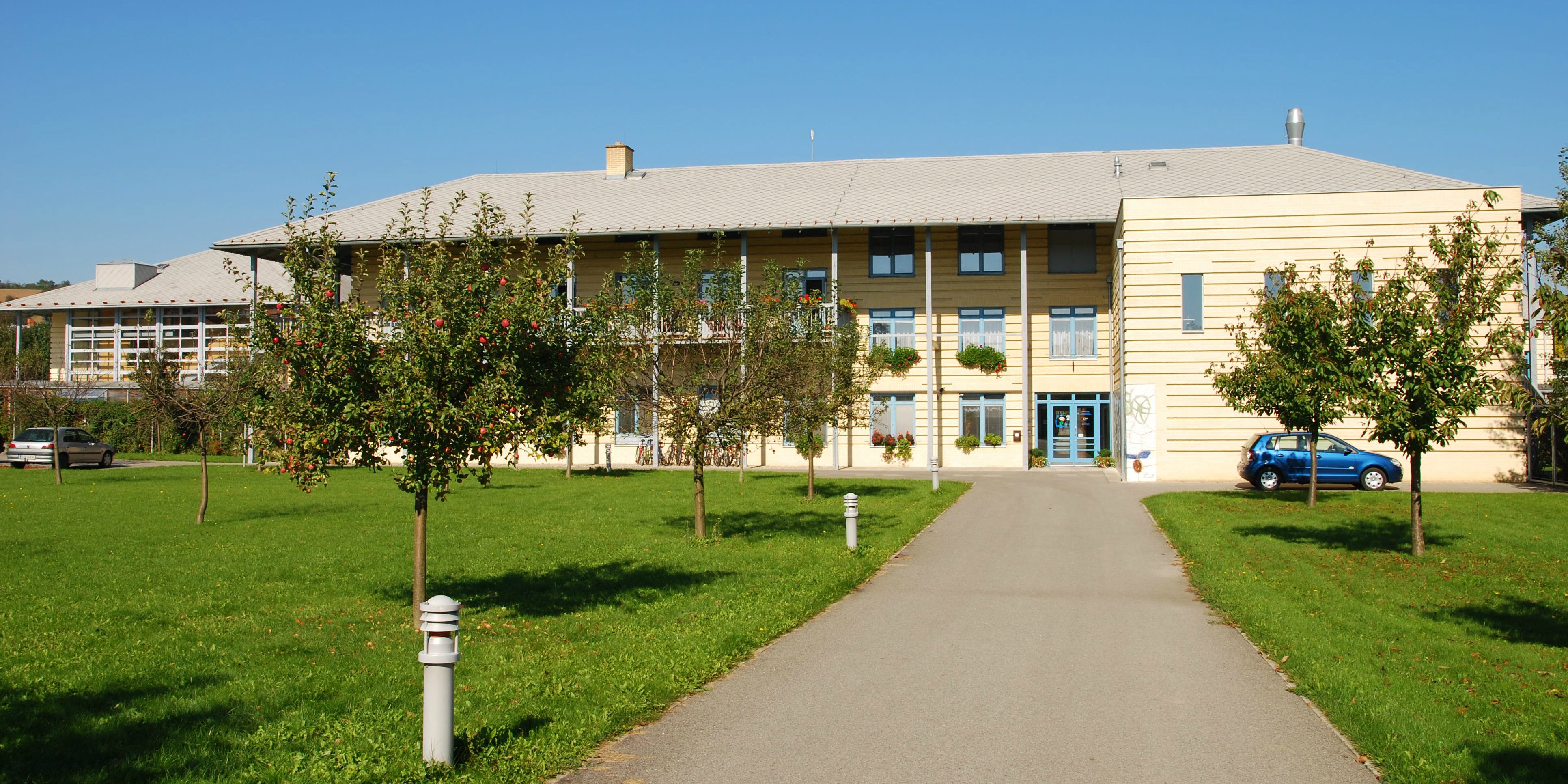 Domov pro osoby se zdravotním postižením Velehrad-Buchlovská, Domovy pro osoby se zdravotním postižením, Sociální služby Uherské Hradiště, příspěvková organizace