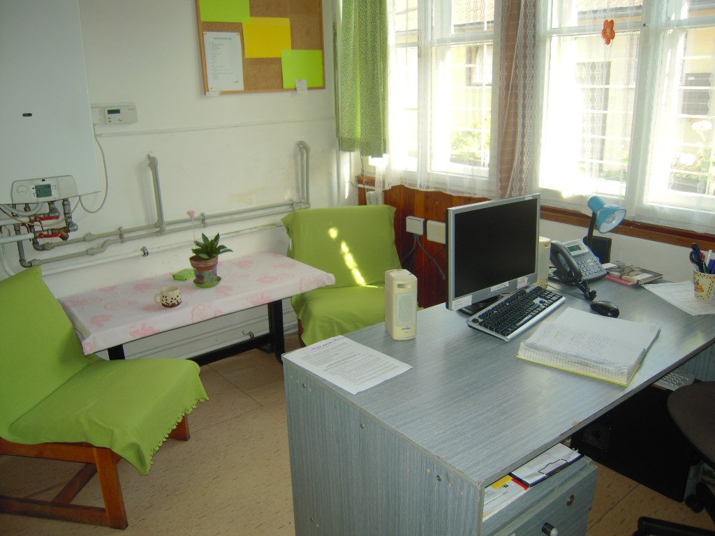 Azylové zařízení a nízkoprahové denní centrum pro osoby bez přístřeší - Azylový dům, Azylové domy - pro muže a ženy bez přístřeší, Oblastní spolek Českého červeného kříže Zlín