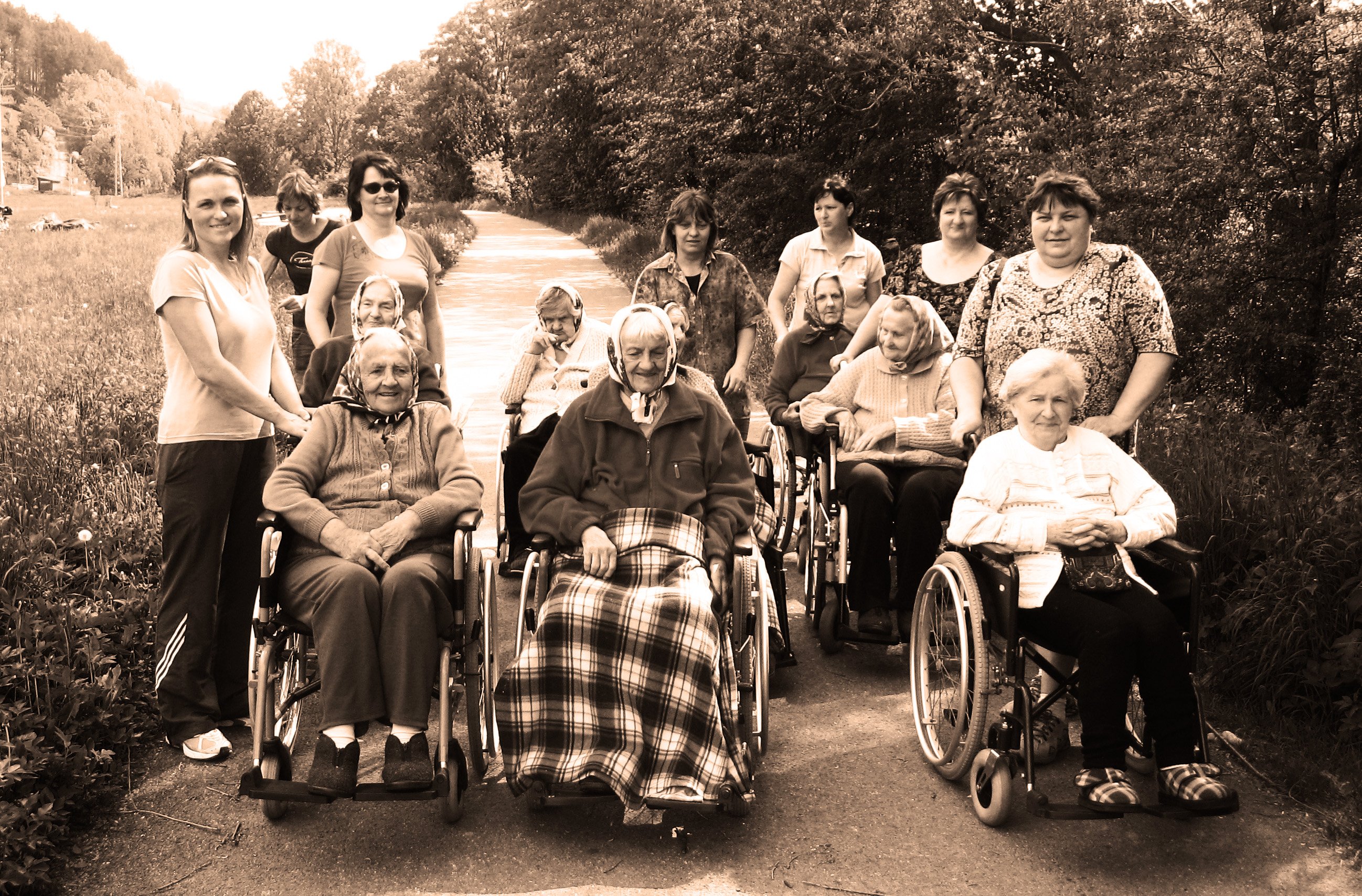 Dům pokojného stáří; Víceúčelový charitní dům, Domovy pro seniory, Charita Nový Hrozenkov