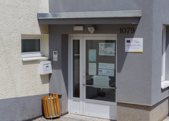 Poradenské centrum ZEBRA, Odborné sociální poradenství, Vzdělávací, sociální a kulturní středisko při Nadaci Jana Pivečky, o.p.s.