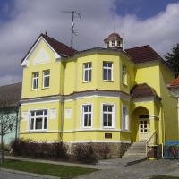 Poradenské centrum ZEBRA, Odborné sociální poradenství, Vzdělávací, sociální a kulturní středisko při Nadaci Jana Pivečky, o.p.s.