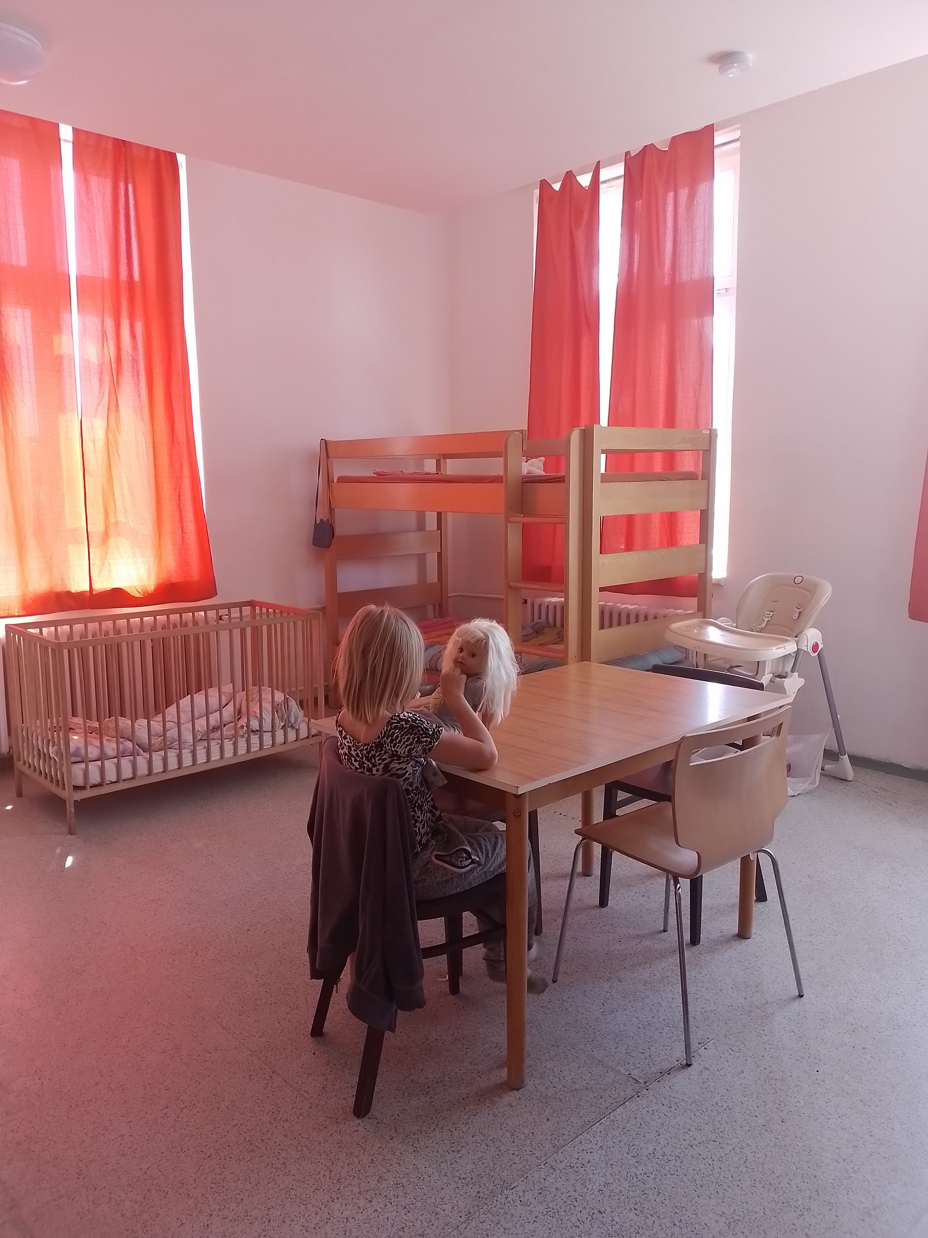 Azylový dům pro matky s dětmi v tísni Uherský Brod, Azylové domy - pro rodiny s dětmi, Charita Uherský Brod