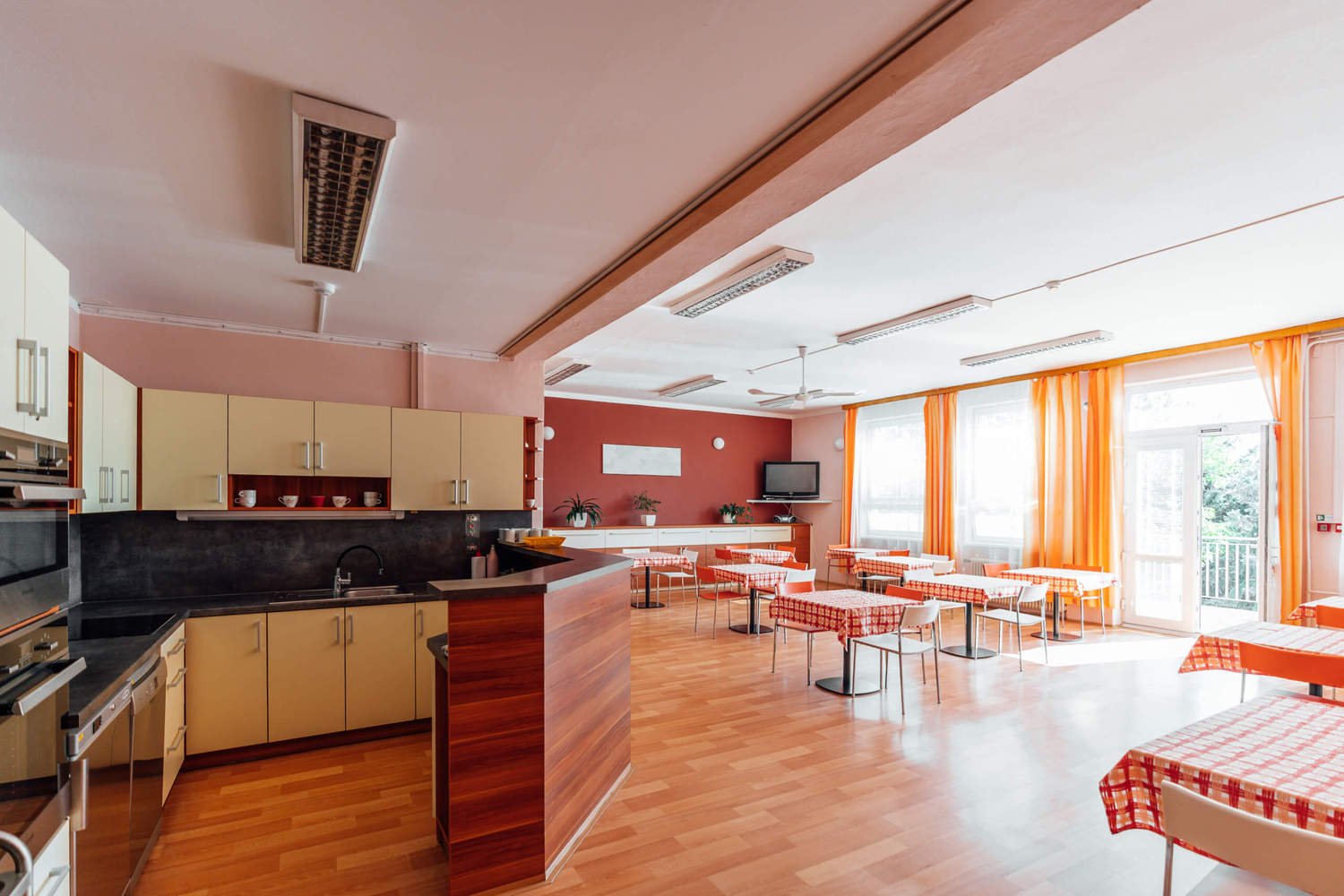 Domov na Dubíčku, Domovy pro osoby se zdravotním postižením, Sociální služby pro osoby se zdravotním postižením, příspěvková organizace